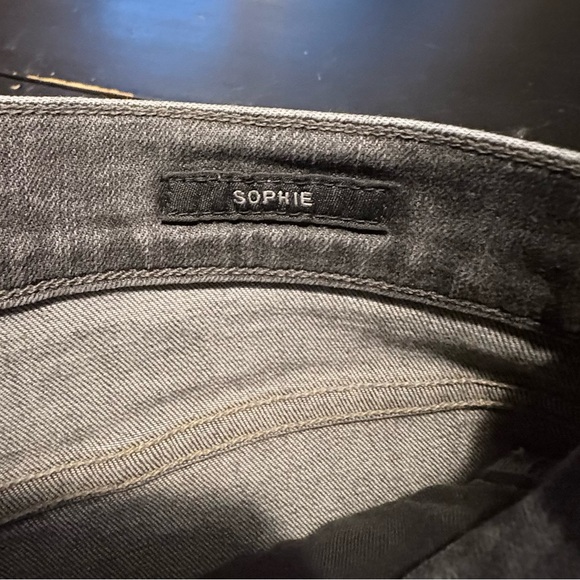 Agolde Sophie Gray Jeans - Picture 7 of 9